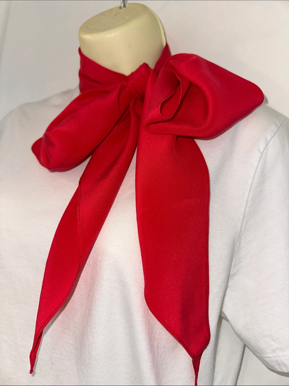 Vintage Fuchsia Pink Long Chiffon Polyester‎ Neck Scarf or Belt